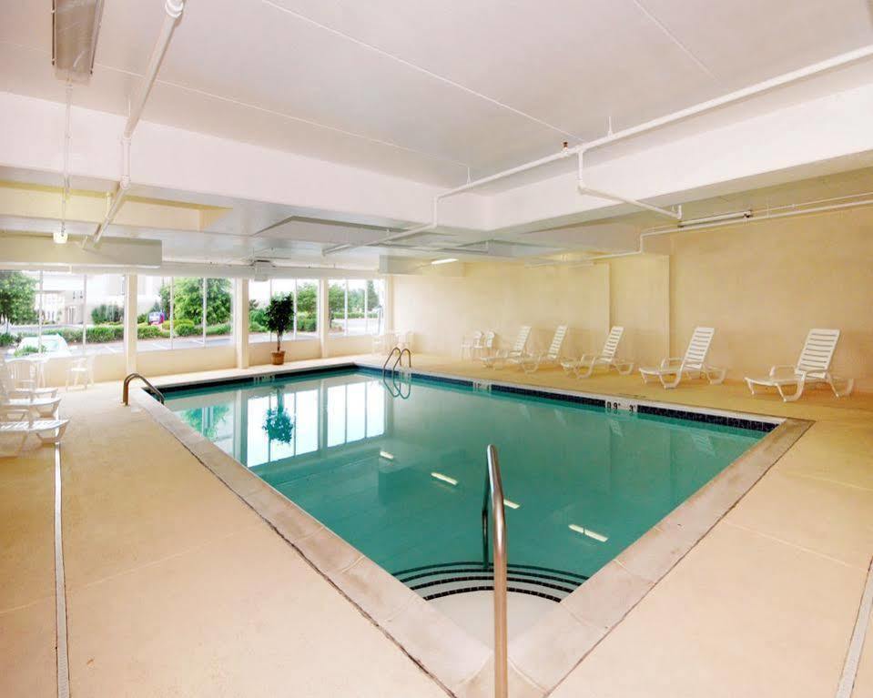 Hotel Comfort Mills Concord